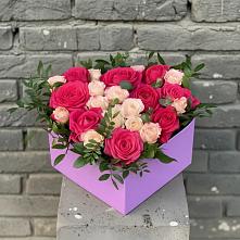 Цветочная композиция из Розы в коробке в Кахуне