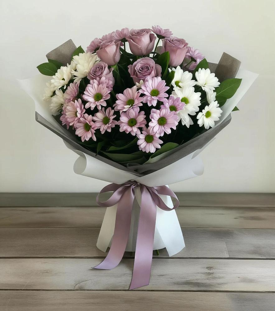 Букет цветов из: Хризантемы и Розы в Кахуне