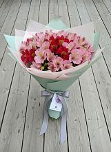 Букет цветов из:  Альстромерии в Кахуне