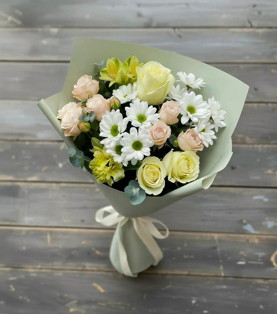 Букет цветов из: Альстромерии, Розы и Хризантемы в Кахуне