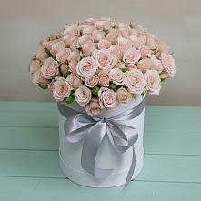 Цветочная композиция из Розы в шляпной коробке в Кахуне