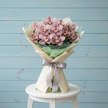 Букет цветов из:  Орхидеи и Розы #REPLACE_PRED# Кахуне