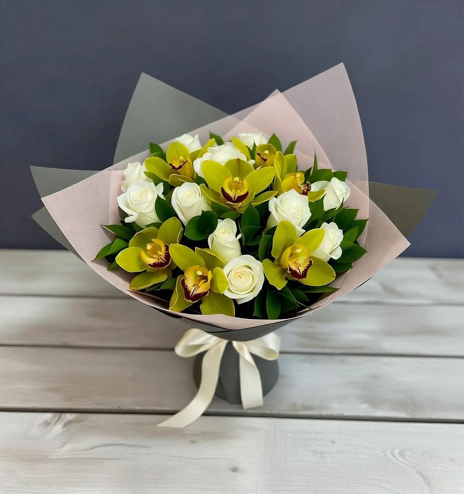 Букет цветов из: Орхидеи и Розы в Кахуне