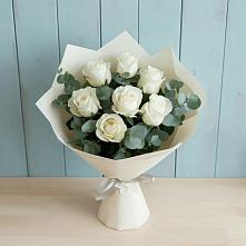 Букет Белые розы в Эвкалипте в Кахуне