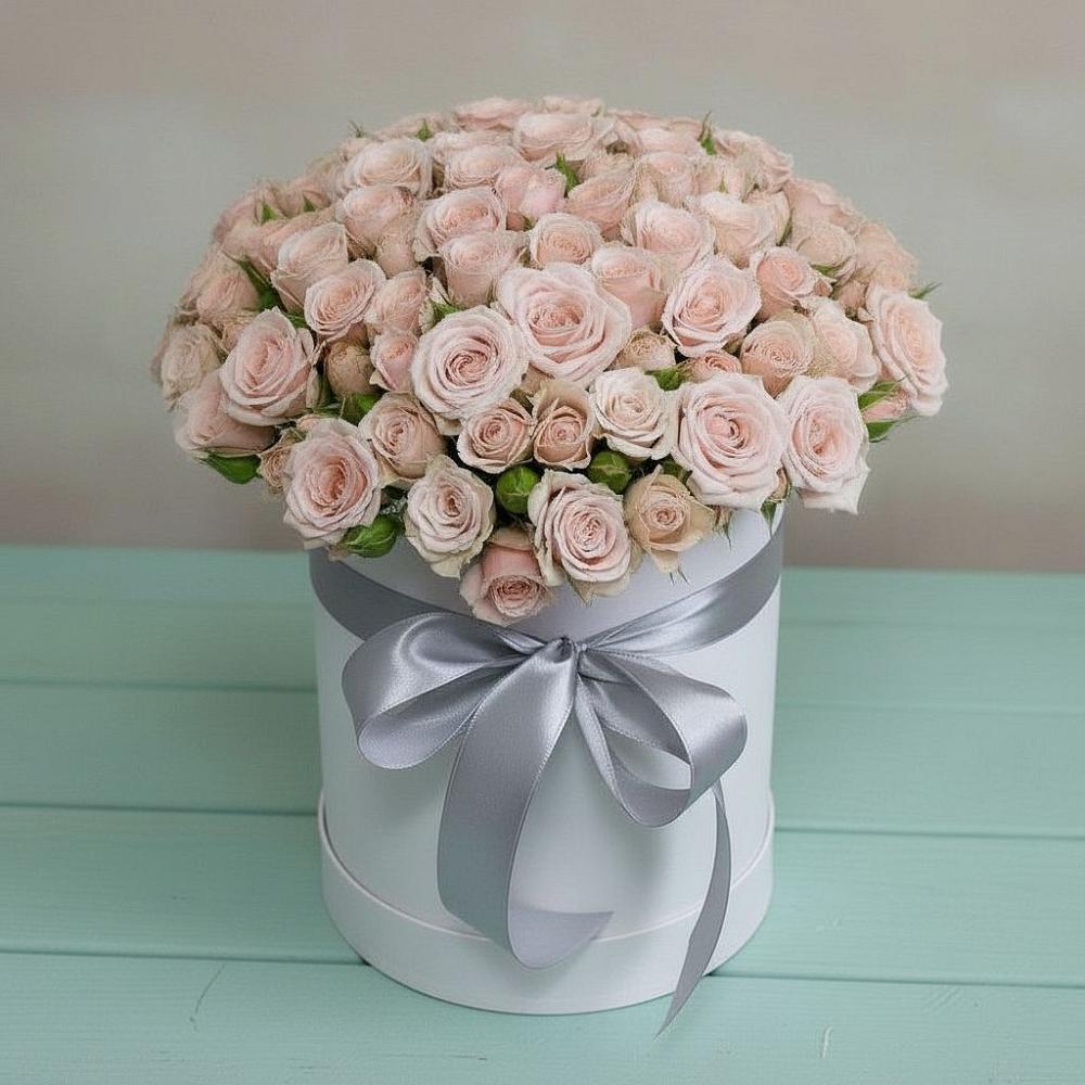 Цветочная композиция из Розы в шляпной коробке в Кахуне